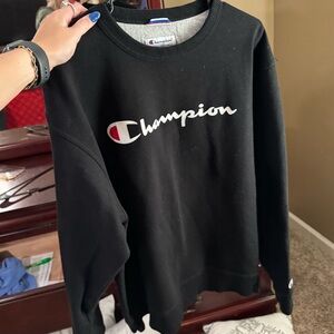 Champion Black Crewneck Sweatshirt